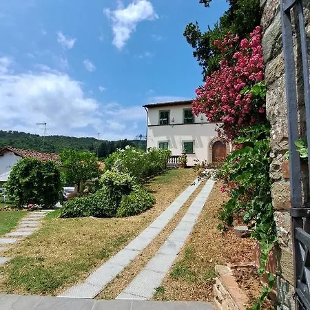 Villa Castel Del Monte *