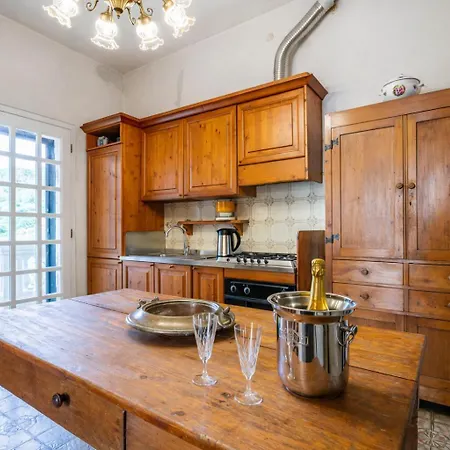 וילה Castel Del Monte - Panoramic Tuscan With Jacuzzi פשיה