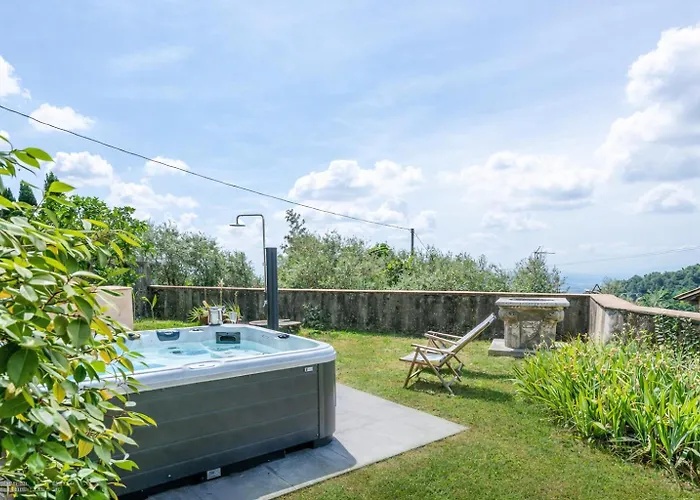 Castel Del Monte - Panoramic Tuscan With Jacuzzi * Pescia
