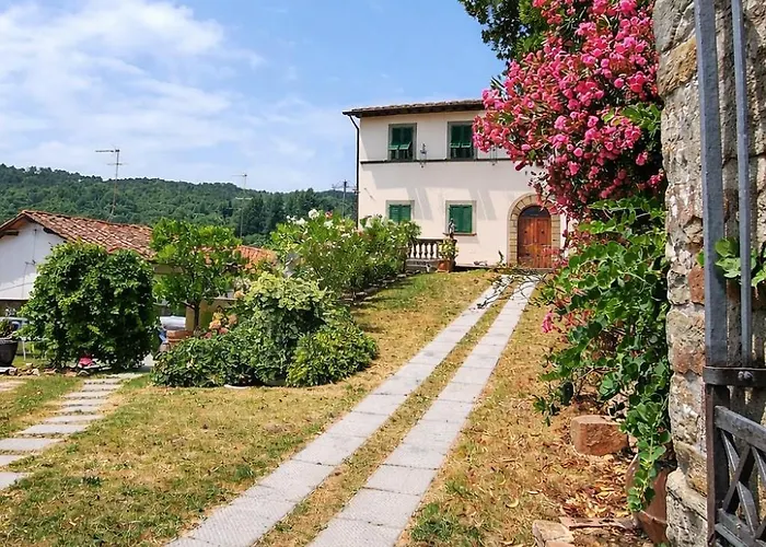 Villa Castel Del Monte - Panoramic Tuscan With Jacuzzi *