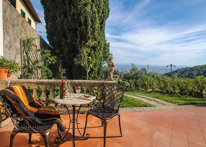 Villa Castel Del Monte - Panoramic Tuscan With Jacuzzi